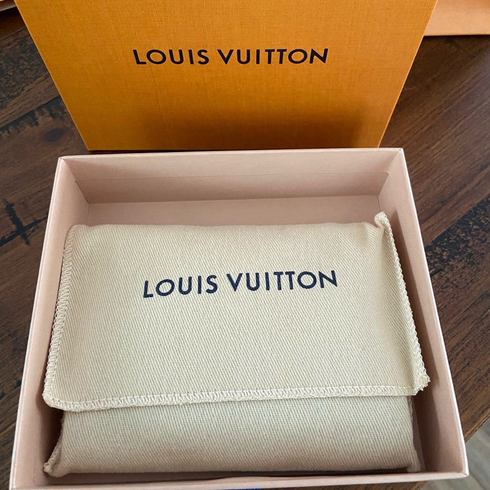 Louis Vuitton Victorine Black Embossed Monogram Wallet - Picture 12 of 16